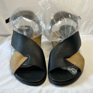 Arche Black and Tan Leather Women's Wide Strap Sandals EU39